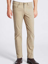 Load image into Gallery viewer, RM WILLIAMS Chinos - Men&#39;s Linesman Drill Cotton Slim-Fit - Buckskin
