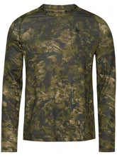 Load image into Gallery viewer, SEELAND Active Camo Long Sleeve T-Shirt - InVis Green
