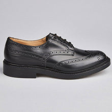 Load image into Gallery viewer, Tricker&#39;s Bourton Country Brogues - Black Calf
