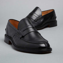 Load image into Gallery viewer, Tricker&#39;s James Penny Loafers - Black Calf
