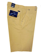 Load image into Gallery viewer, Bruhl Venice b Turn Shorts - Maize
